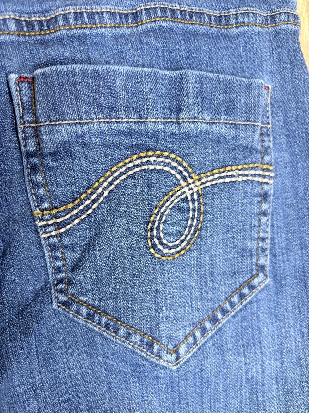 Smith’s Dungarees Jeans Women’s 14 Bootcut Blue Stretch Denim Embroidered - Picture 6 of 6